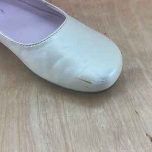 Girls preloved Nina Pageant shoes off‎ white shimmer tint size 13.5